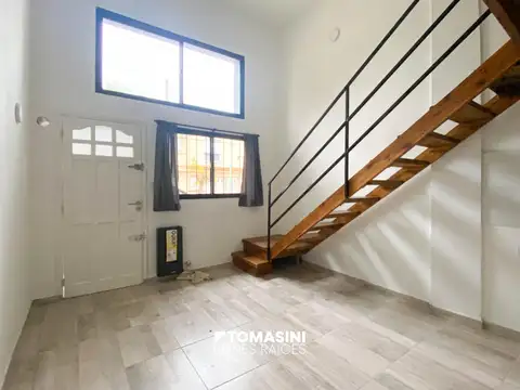 Depto Tipo Casa en Venta de 2 ambientes