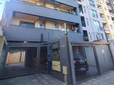 Departamento 2 ambientes al frente- Castelar Sur