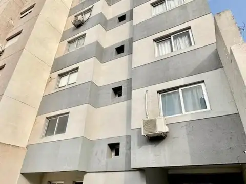 Departamento 2 ambientes al frente- Castelar Sur