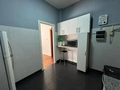 VENDE - Depto. 4 AMB. RENOVADO Y AMOBLADO - CABA