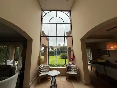 Casa en Alquiler al Norte