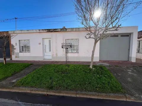 CASA EN VENTA EN PERGAMINO