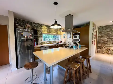 Casa 5 Ambientes, 3 Dormitorios, La Taquara, Apta Crédito y Financiación .