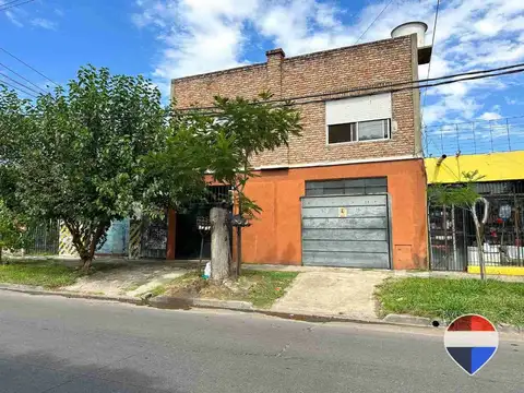 CASA Y DEPARTAMENTOS  EN VENTA JOSÉ MÁRMOL RENTA