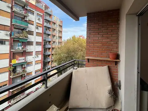 Departamento 3 Ambientes Con Cochera Lanús Oeste