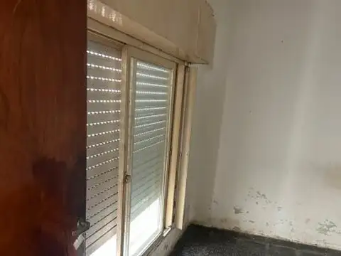 UGARTE 994 - CASA A RECICLAR -
