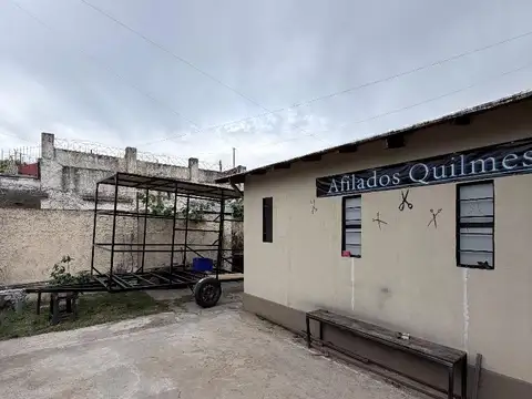 CASA CON DOS LOCALES