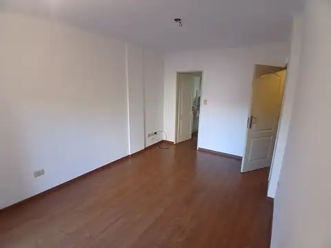 Cerrito 1500, Piso 1