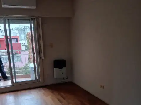 Cerrito 1500, Piso 1