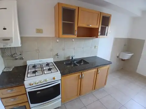 Departamento en Alquiler en Abasto, $ 550.000