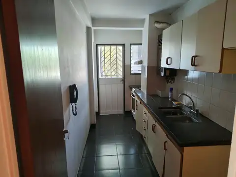 Departamento 4 ambientes con 1 baño