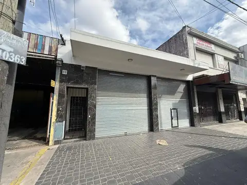 Excelente Local 240 m² s/ Avenida - Oficina y 2 Baños - Lomas Del Mirador