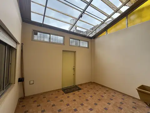 Depto Tipo Casa 2 ambientes con 1 baño