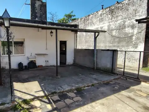 Depto Tipo Casa en Alquiler de 3 ambientes