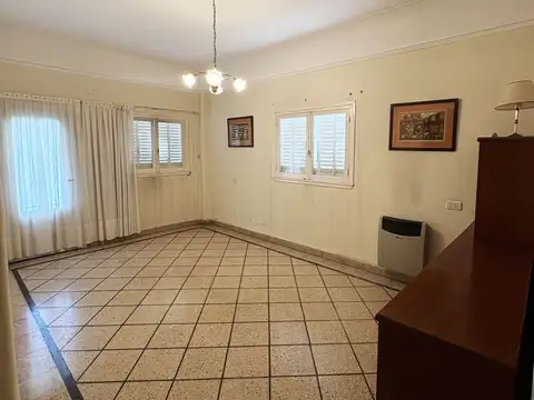 VENTA - PH 3 AMBIENTES CON COCHERA 