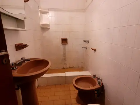 Mariano Moreno 1600, Piso 1