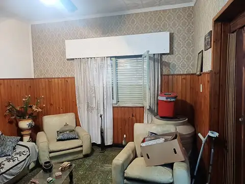 Casa 10 ambientes con 3 baños