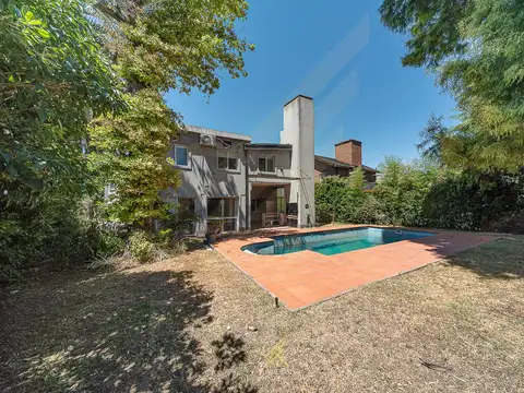 Casa 7 ambientes con 3 baños