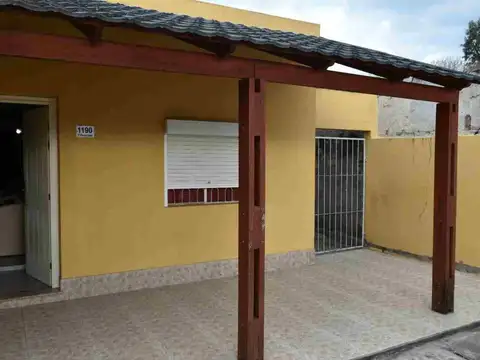 Casa comoda con potencial y 3 dormitorios
