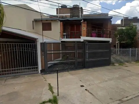 CASAS - DUPLEX - CENTRO, RESISTENCIA