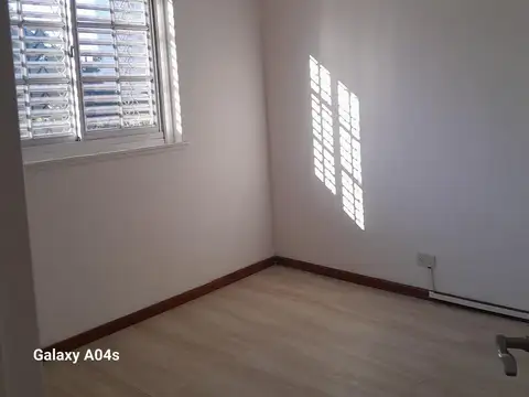 DEPARTAMENTO 3  AMBIENTES LUMINOSO ! OPORTUNIDAD !