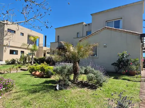 Casa en Alquiler de 3 dormitorios
