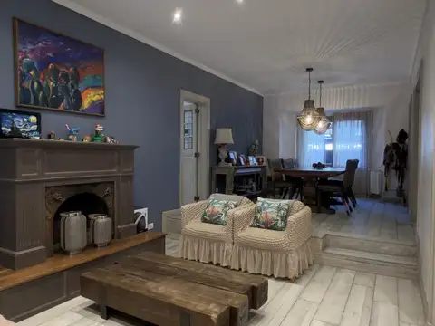 Casa 5 ambientes con 2 baños