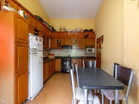 VENTA CASA EN ALBERDI