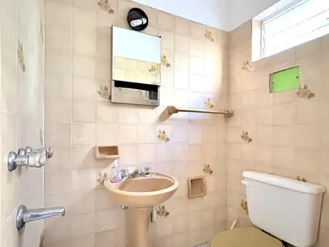 Depto Tipo Casa en Venta con 1 cocheras