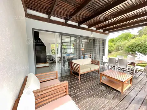 Casa en Alquiler Temporal de 4 dormitorios