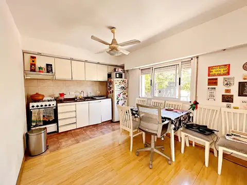 Casa en Venta en barrio Lourdes Ov Lagos 800 2 casas de un dormitorio con patio y terraza