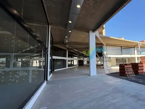 Venta Oficina Cardinal  Shopping. PDE Pilar