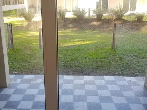 Departamento en Alquiler con 1 cochera