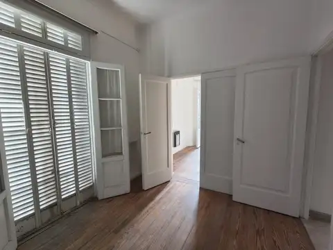 Depto Tipo Casa en Alquiler 70 años