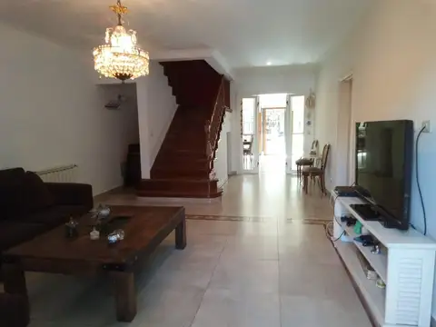 Casa en Venta en Banfield, USD 422.000