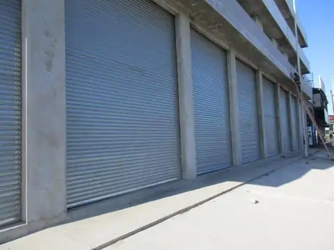 LOCAL COMERCIAL SOBRE COLECTORA