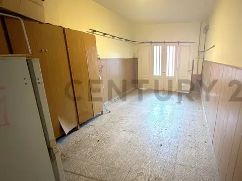 Casa 5 ambientes con 1 baño
