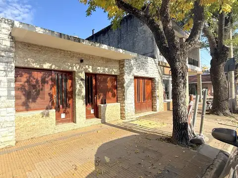 Casa 3 dormitorios. Potencial Comercial y Residencial. Centro  Venado Tuerto