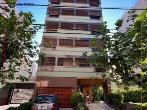 Excente Piso  de 5 amb con doble cochera y palier privado