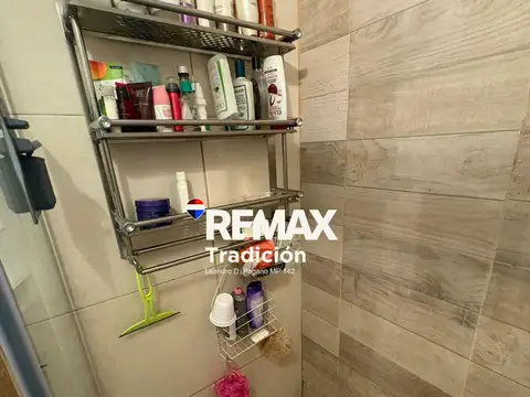 Departamento 5 ambientes con 2 baños