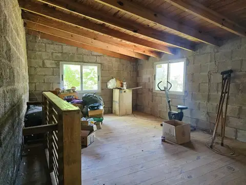 Casa 3 ambientes con 1 baño