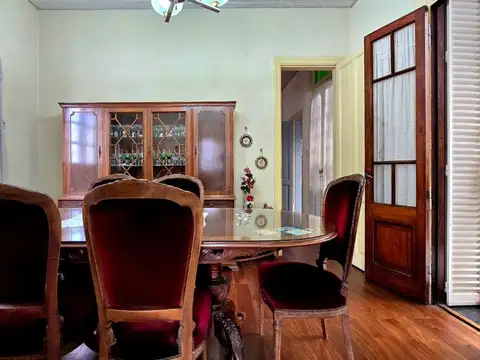 Casa 3 ambientes con 1 baño