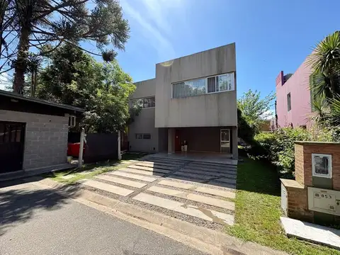 Casa en Venta de 4 dormitorios