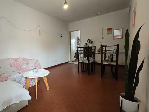 Depto Tipo Casa en Venta de 3 ambientes