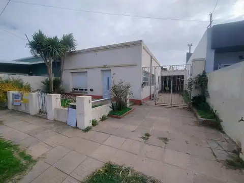 ARECO - FITTE 739 - CASA A RECICLAR  - RETASADA  - u$s 90000