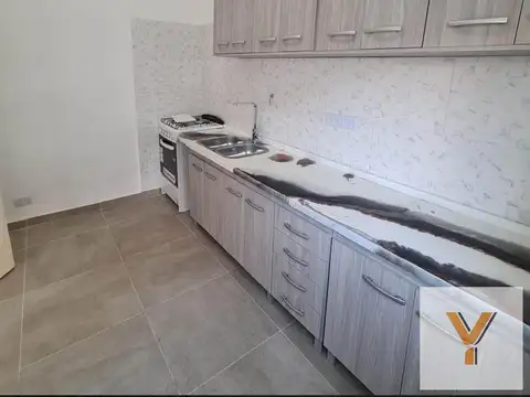 Casa 6 ambientes con 1 baño