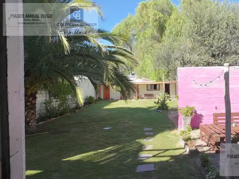Casa 8 ambientes con 3 baños