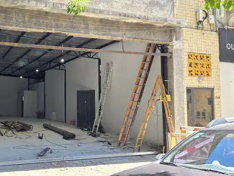 Local comercial en alquiler en Vieytes al 1300 Barracas zona Outlet  CABA