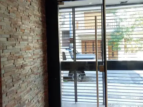 Departamento en Alquiler en Parque Chacabuco, $ 550.000