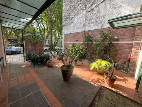 Casa de 2 dormitorios - Zona Plaza Malvinas - USD 120.000